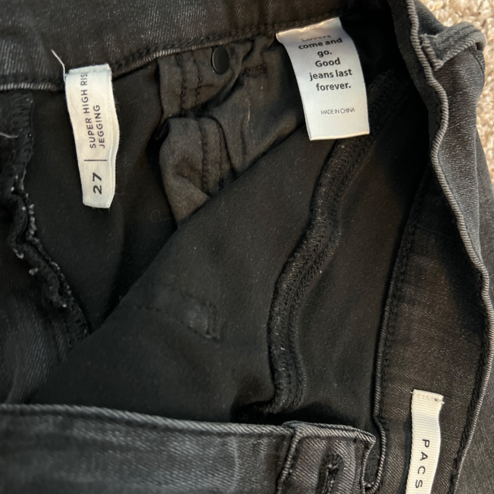 Jeans - Picture 4 of 4